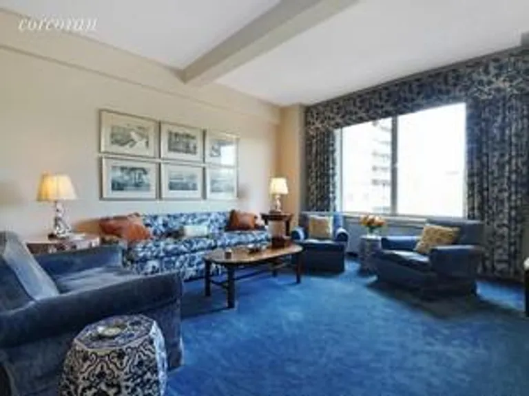 New York City Real Estate | View 130 East End Avenue, 5D | Living Room | View 2