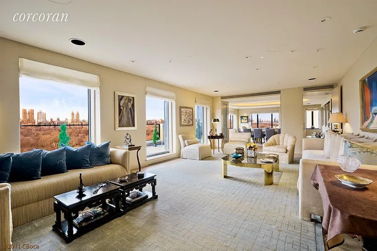 New York City Real Estate | View 875 Fifth Avenue, 19A | 2 Beds, 4 Baths | View 1