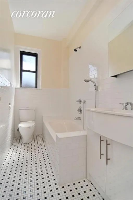 New York City Real Estate | View 36 West 84th Street, 9A | Master Bathroom | View 4