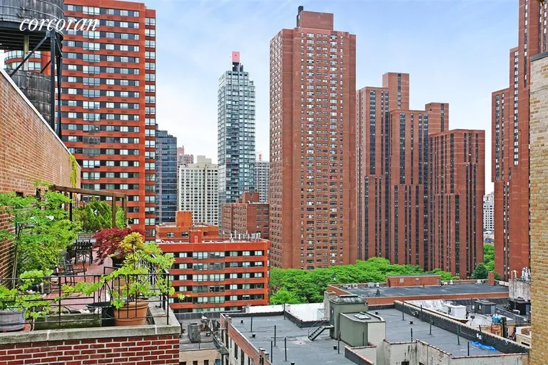New York City Real Estate | View 1435 Lexington Avenue, 11D | Sunny, Open Eastern Views | View 3