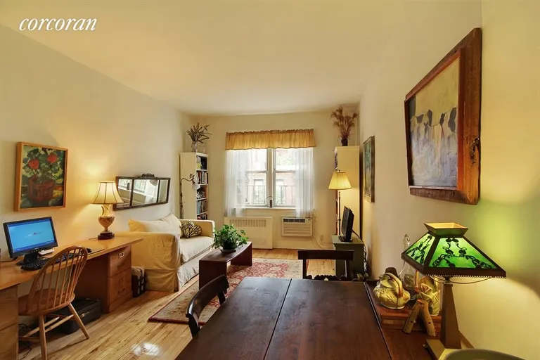 New York City Real Estate | View 515 East 88th Street, 2D | 1 Bed, 1 Bath | View 1