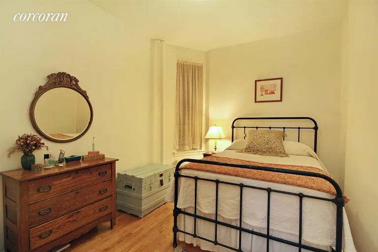 New York City Real Estate | View 515 East 88th Street, 2D | Bedroom | View 3