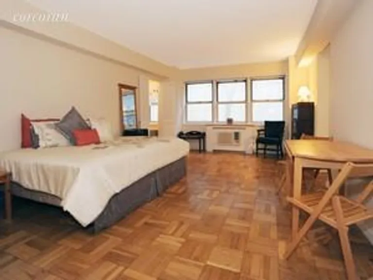 New York City Real Estate | View 321 East 45th Street, 2A | room 1 | View 2