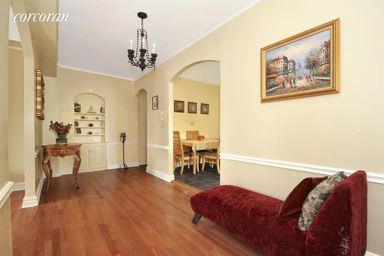 New York City Real Estate | View 385 East 18th Street, 5A | Hallway | View 8
