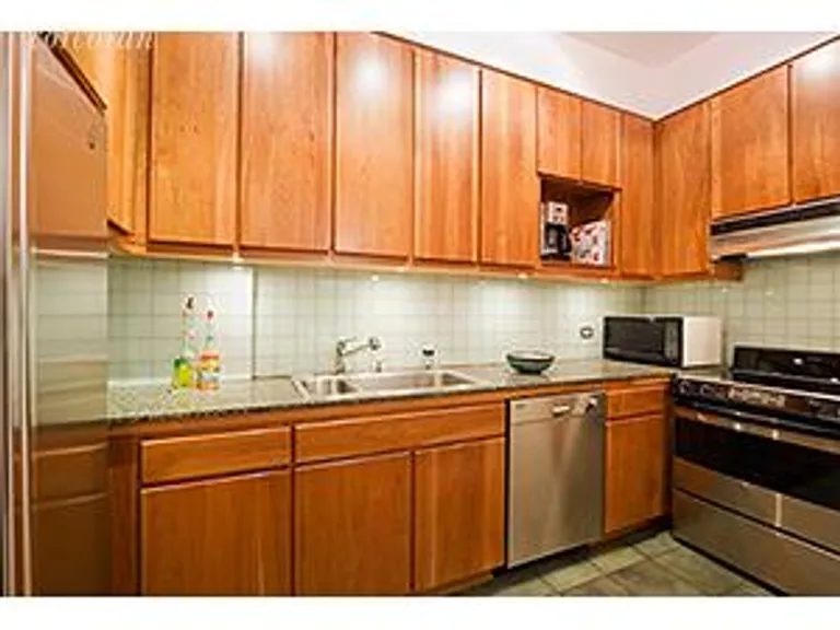 New York City Real Estate | View 107 East 36th Street, 3 | room 1 | View 2