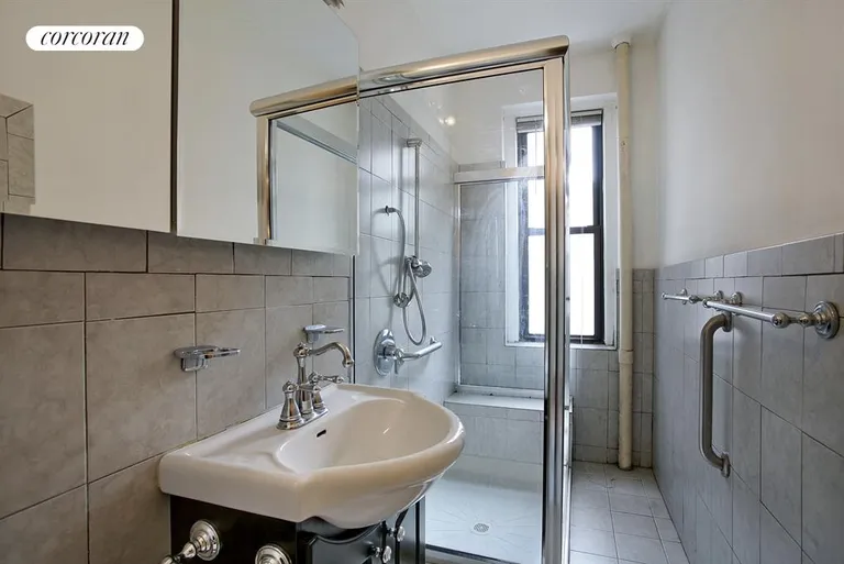 New York City Real Estate | View 225 West 25th Street, 5H | Bathroom | View 4
