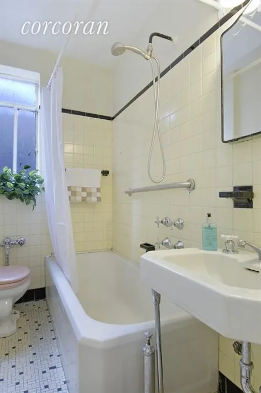 New York City Real Estate | View 255 West 23rd Street, 2AW | Large Windowed Bath | View 5