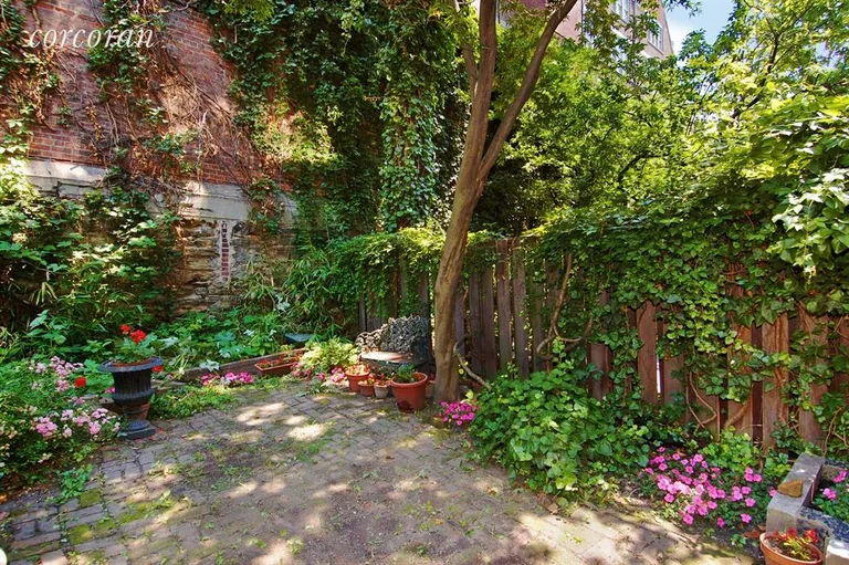New York City Real Estate | View 163 West 88th Street | Enjoy outdoor living & dining in this secret garden | View 8