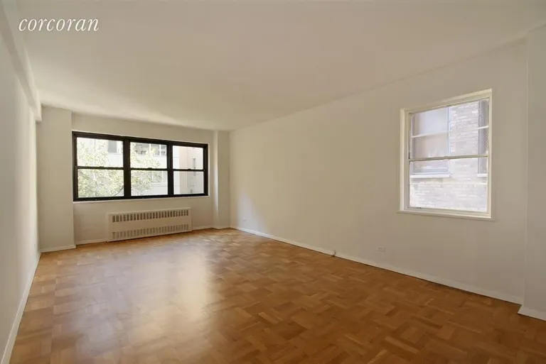 New York City Real Estate | View 11 East 87th Street, 4G | Living Room without virtual furniture | View 4
