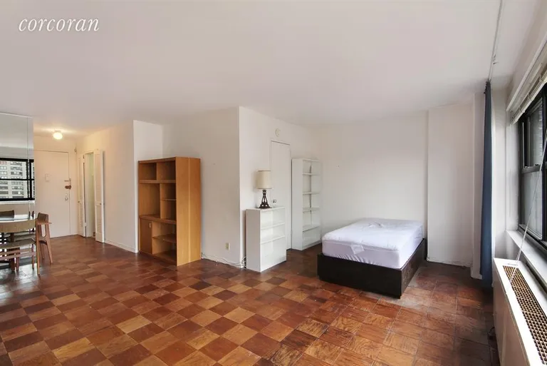 New York City Real Estate | View 170 West End Avenue, 16G | Bedroom | View 2
