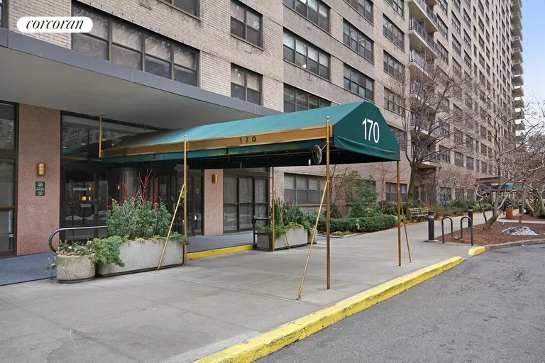 New York City Real Estate | View 170 West End Avenue, 16G | Front View | View 4