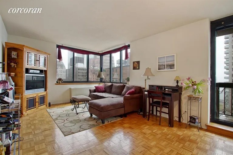 New York City Real Estate | View 250 East 40th Street, 20E | 1 Bed, 1 Bath | View 1