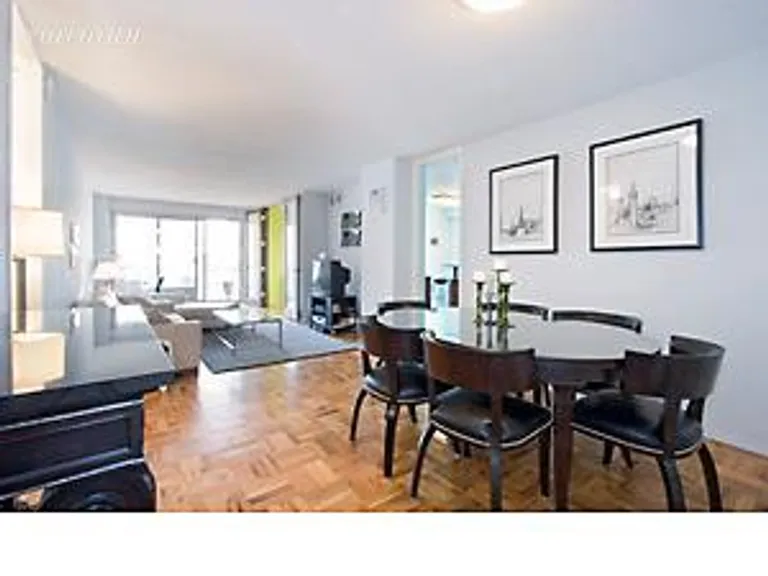 New York City Real Estate | View 300 East 40th Street, 19C | 2 Beds, 1 Bath | View 1