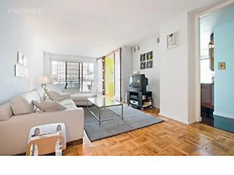 New York City Real Estate | View 300 East 40th Street, 19C | room 1 | View 2