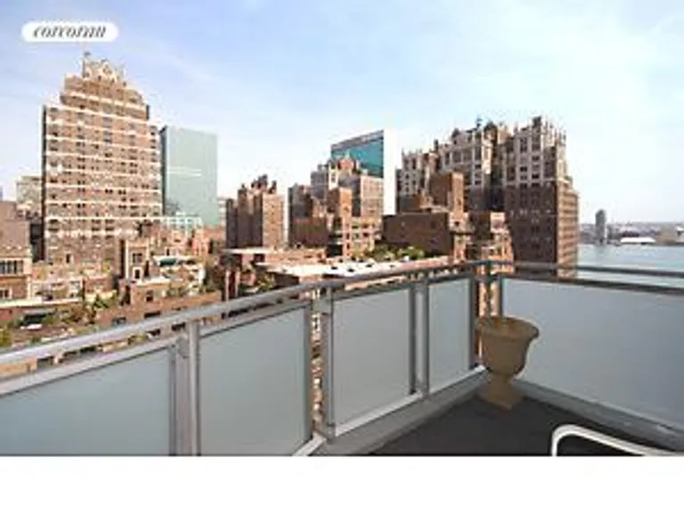New York City Real Estate | View 300 East 40th Street, 19C | room 5 | View 6