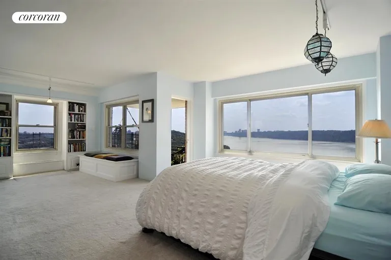 New York City Real Estate | View 2621 Palisade Avenue, 17 L-A | Master Bedroom | View 5