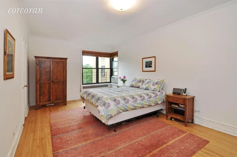 New York City Real Estate | View 20 Plaza Street, D11 | Master Bedroom | View 4