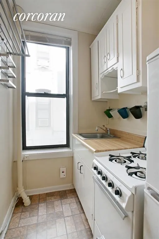 New York City Real Estate | View 523 8th Street, 1D | Kitchen | View 4