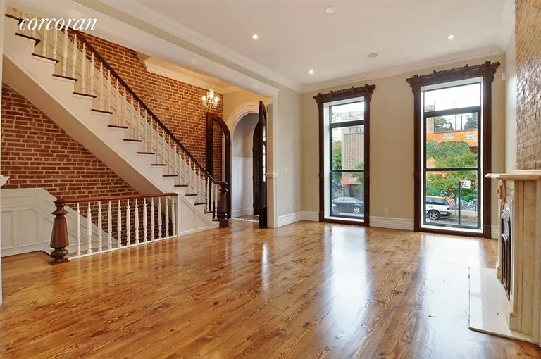 New York City Real Estate | View 84A Lexington Avenue | Living Room | View 2
