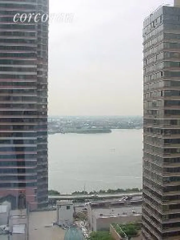 New York City Real Estate | View 330 East 38th Street, 23N | room 2 | View 3