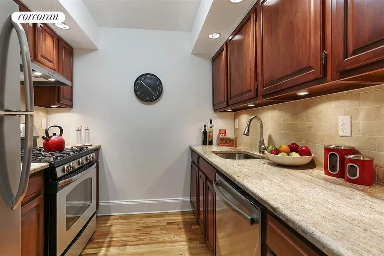 New York City Real Estate | View 299 6th Avenue, 4 | Kitchen | View 3