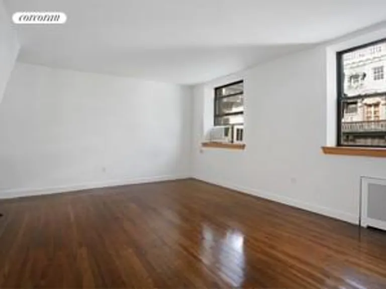 New York City Real Estate | View 18 East 63rd Street, 7 | 1 Bed, 1 Bath | View 1