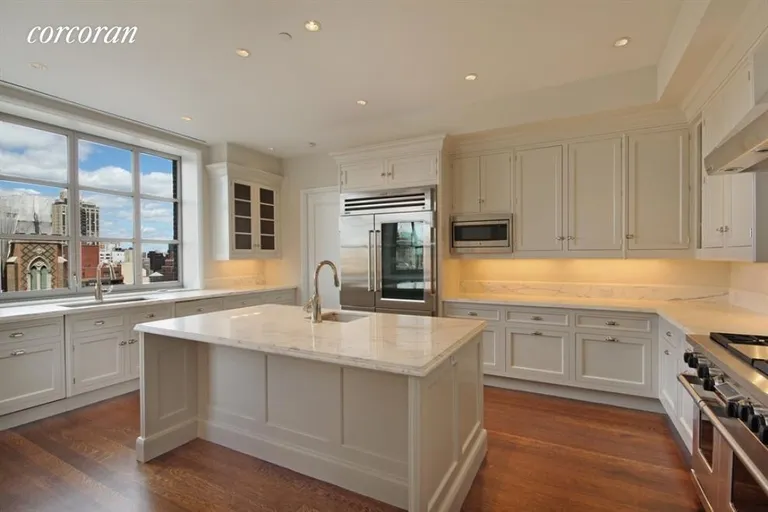 New York City Real Estate | View 135 East 79th Street, PH 19W | room 2 | View 3