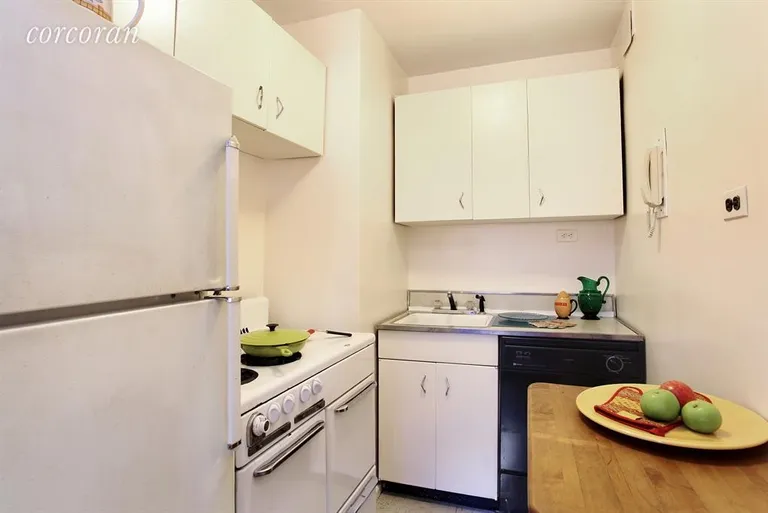 New York City Real Estate | View 230 Jay Street, 9E | Kitchen | View 2