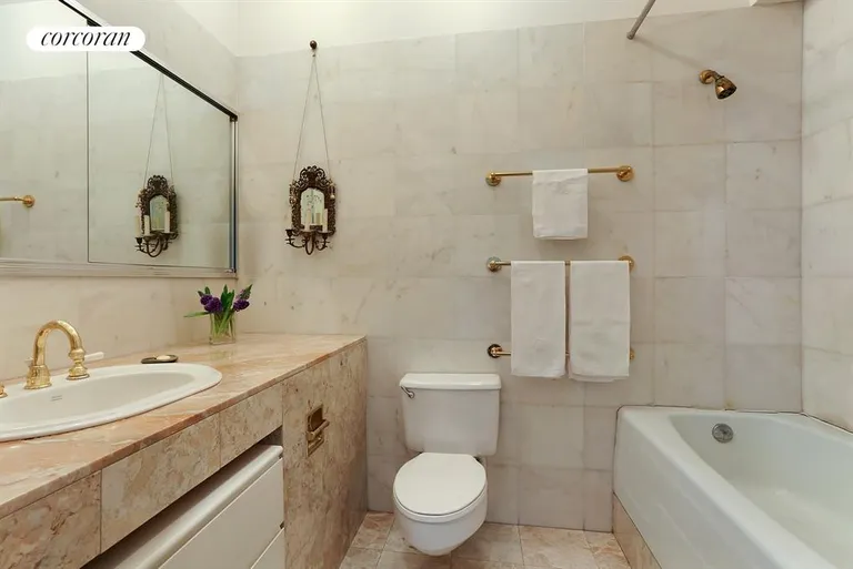 New York City Real Estate | View 622 Greenwich Street, 5C | Bathroom | View 6