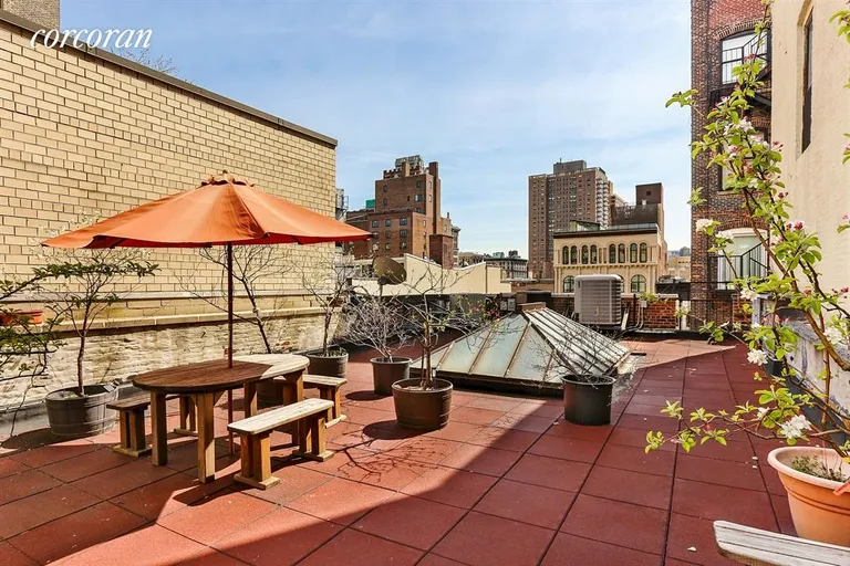 New York City Real Estate | View 42 East 12th Street, #2 | Spacious Common Roof  Garden | View 9
