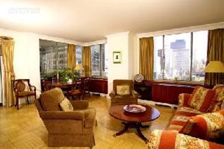 New York City Real Estate | View 236 East 47th Street, 19E | 2 Beds, 2 Baths | View 1