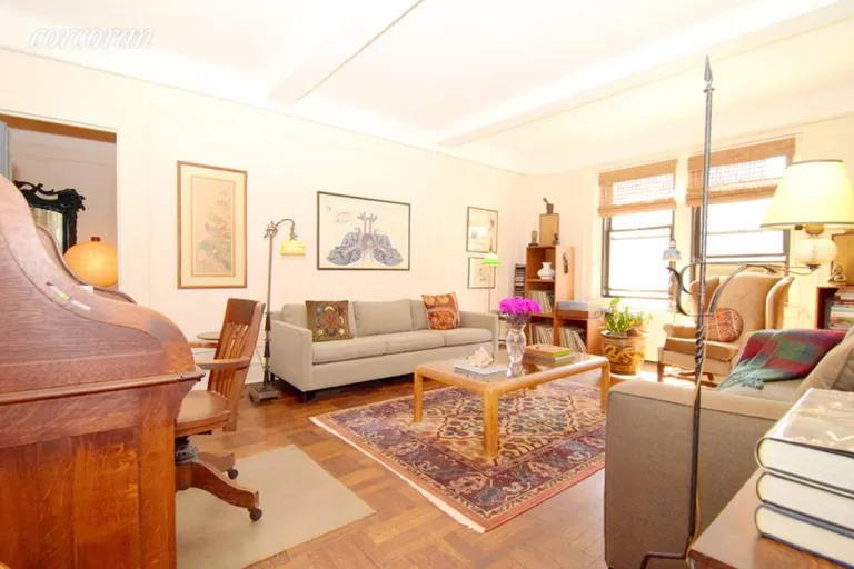 New York City Real Estate | View 243 West 70th Street, 7C | room 3 | View 4