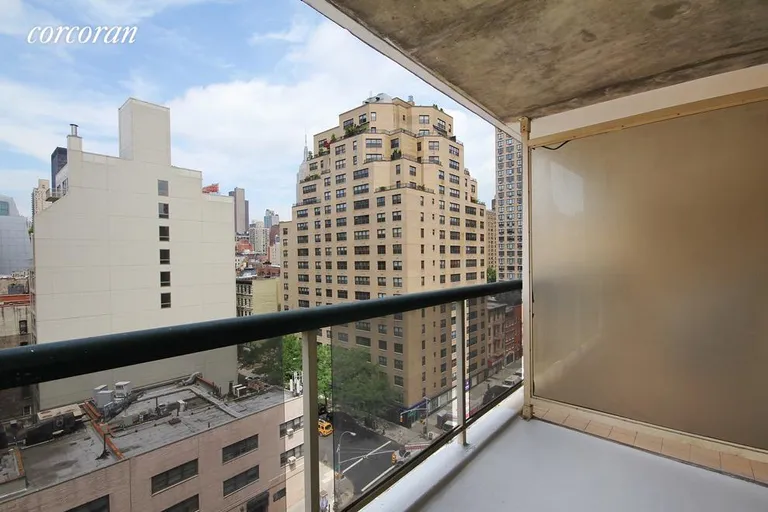 New York City Real Estate | View 305 East 24th Street, 11A | room 5 | View 6