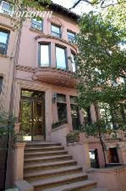 New York City Real Estate | View 252 West 71st Street | 6 Beds, 5 Baths | View 1