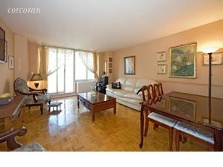 New York City Real Estate | View 145 East 48th Street, 29G | 1 Bed, 1 Bath | View 1