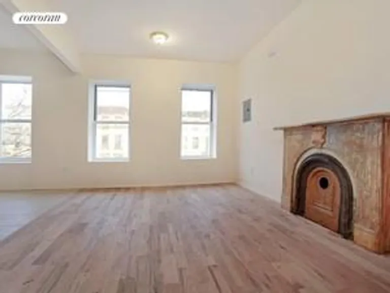 New York City Real Estate | View 369 Macon Street | room 2 | View 3