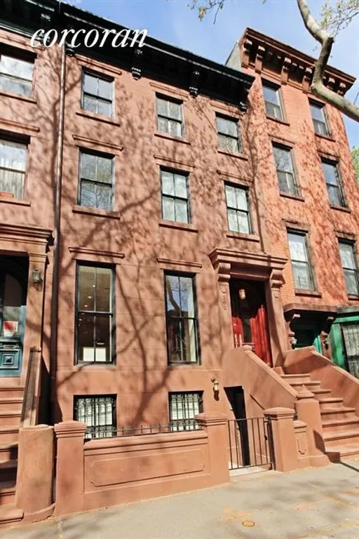 New York City Real Estate | View 282 Clinton Street | Newly brownstoned, perfect condition. | View 5