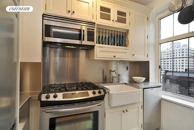 New York City Real Estate | View 410 West 24th Street, 9G | Kitchen | View 3