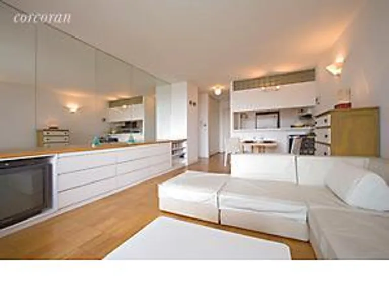 New York City Real Estate | View 45 East 25th Street, 26A | room 2 | View 3