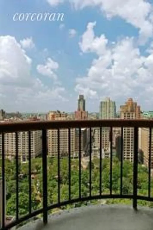 New York City Real Estate | View 45 East 25th Street, 29A | Balcony over Mad Sq Park! | View 4