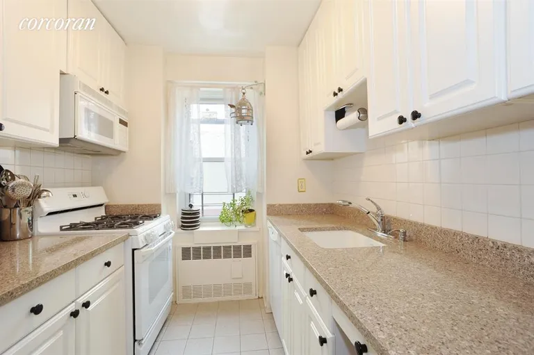 New York City Real Estate | View 251 East 51st Street, 3F | Kitchen | View 2