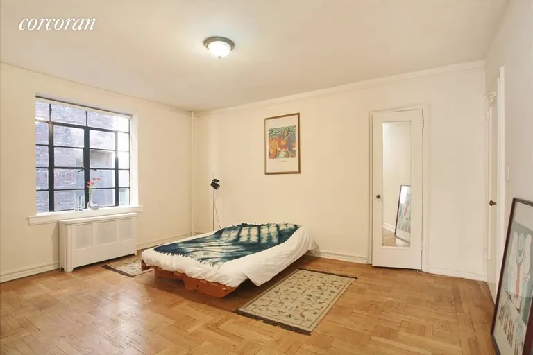 New York City Real Estate | View 135 East 39th Street, 5D | Very large Bedroom | View 3