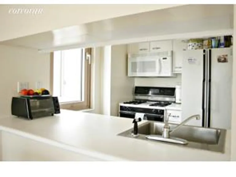New York City Real Estate | View 350 West 50th Street, 22I | room 2 | View 3