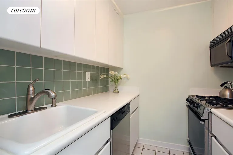 New York City Real Estate | View 225 East 57th Street, 21E | Kitchen | View 2