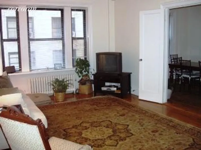 New York City Real Estate | View 140 West 58th Street, 9C | room 1 | View 2