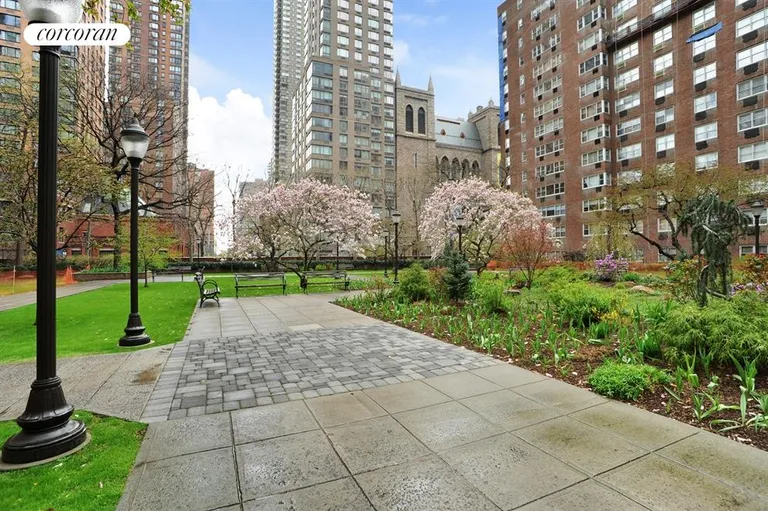 New York City Real Estate | View 345 West 58th Street, 5R | Park View | View 4
