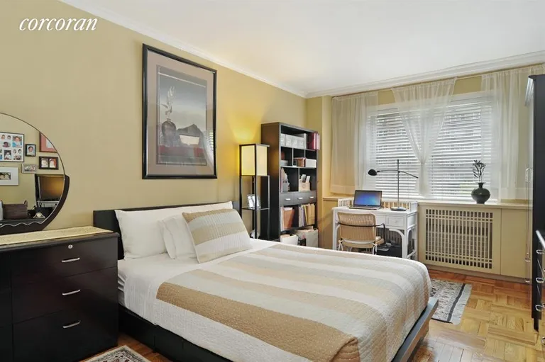 New York City Real Estate | View 30 West 60th Street, 3F | Master Bedroom | View 4
