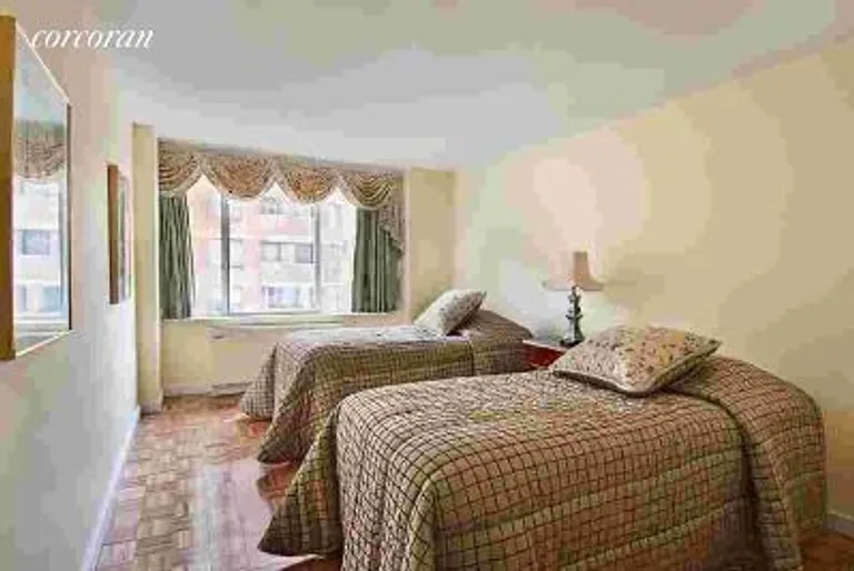 New York City Real Estate | View 61 West 62Nd Street, 9H | room 2 | View 3