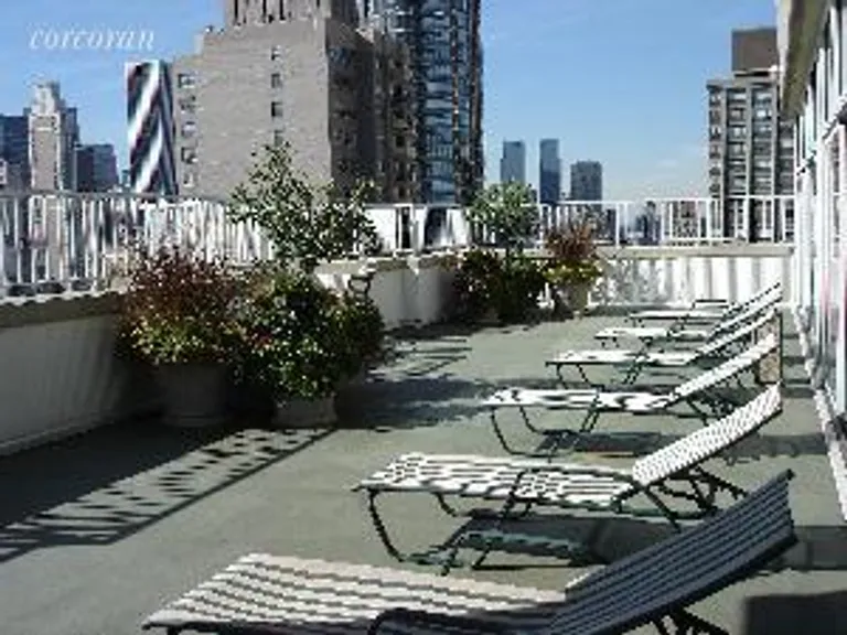 New York City Real Estate | View 220 East 65th Street, 4B | room 2 | View 3