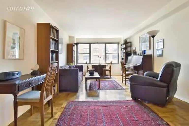 New York City Real Estate | View 15 West 72Nd Street, 17R | 1 Bed, 1 Bath | View 1